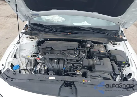 2024 Hyundai Elantra Sel from USA, damaged, VIN KMHLM4DGXRU816795